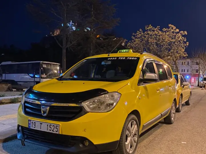 OSMANCIK TAKSİ / HAMİT AKMAN