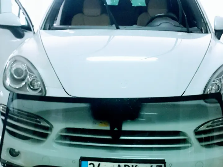 OTO CAM GAZİOSMANPAŞA & Çizilmez Cam Film