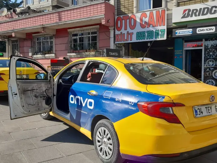 Oto cam kilit