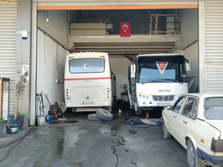 Oto Kerim Otobüs Tamircisi