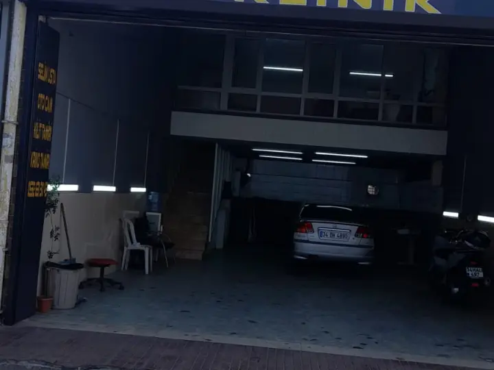 Oto Klinik Selim Usta Cam ve Kilit