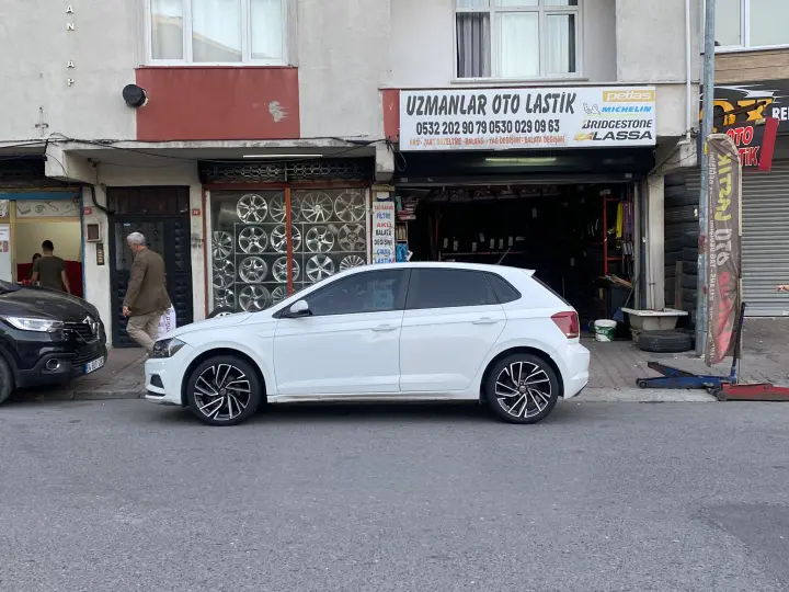 Oto Lastik Dükkanı