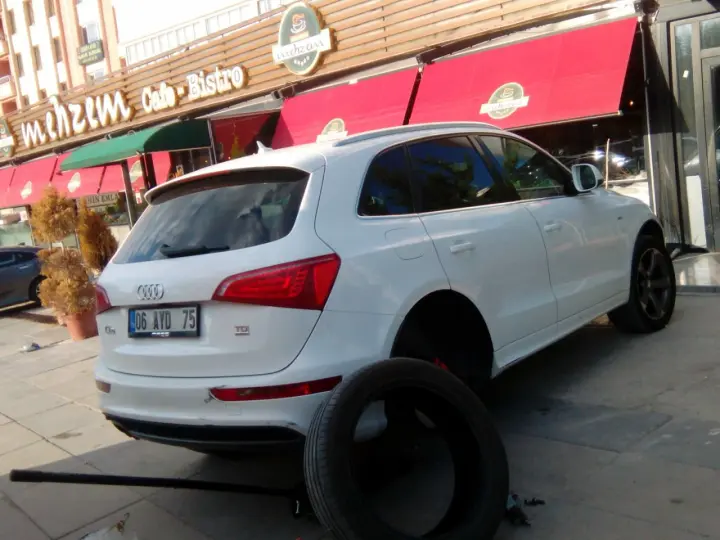 OTO LASTİK TAMİRCİSİ