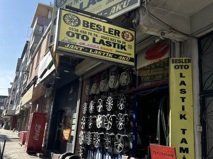 Oto Lastik Tamircisi Lastikci 7/24 Lastik Yol Yardım