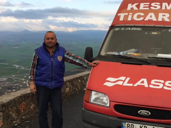 Oto Lastik Tamircisi Yeni Lastik Lassa Brığestone Petlas Mutlu Akü Bayi