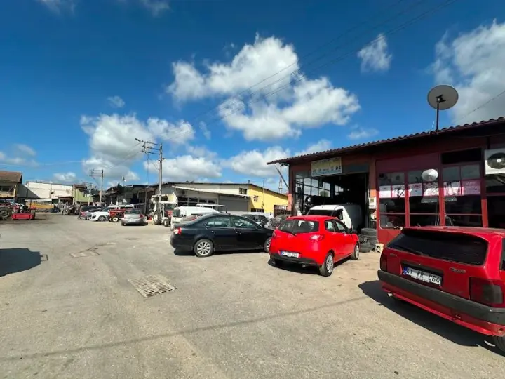 Oto lastik yol yardım Onur rot balans