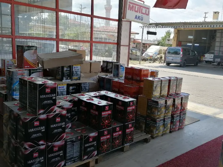 Oto lastikçi Ferhat