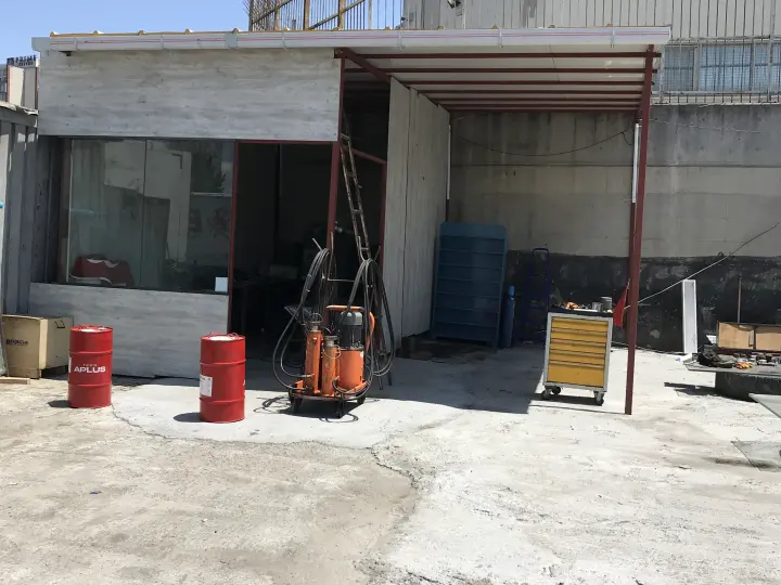 OTO MAKAS OSMAN USTA YOL YARDIM TAMİR SERVİSİ
