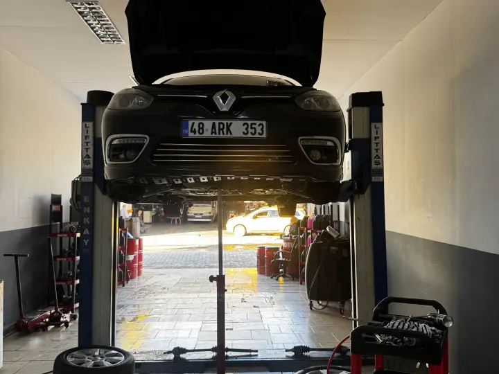 Oto Samet Klima Motor Mekanik Tamir Bakım Servisi