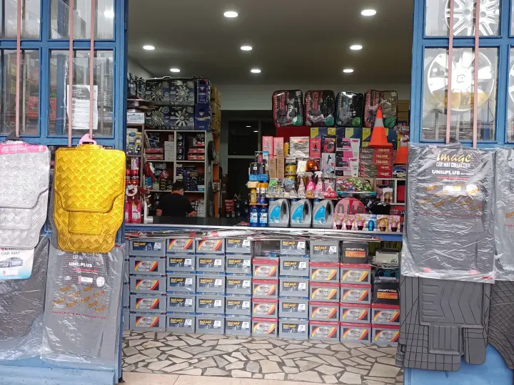 Oto Saruhanlar Yedek Parça-Aksesuar