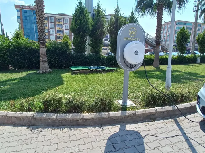 Otowatt Elektrikli Araç Şarj İstasyonu