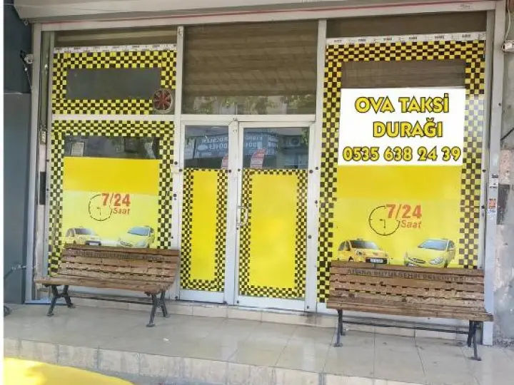 Ova Taksi Durağı