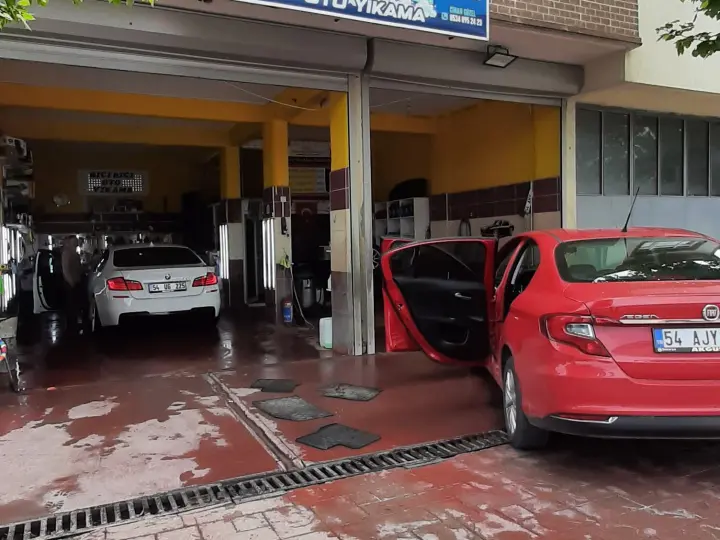 ÖZ GARAGE oto yıkama & aksesuar