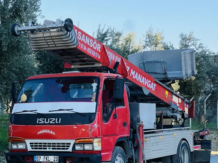 ÖZ MANAVGAT NAKLİYAT ASANSÖRLÜ TAŞIMACILIK