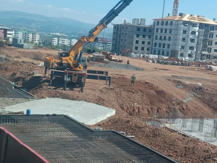 Öz Orak Vinç