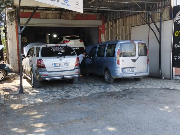 ÖZ TEKNİK OTO TAMİR ONARIM UŞAK -OTO ÇEKİCİ YOL YARDIM