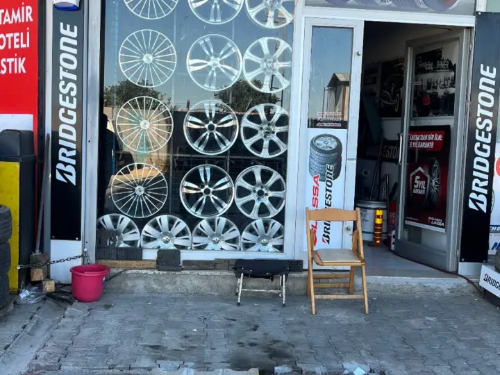 Özcan Oto Lastik