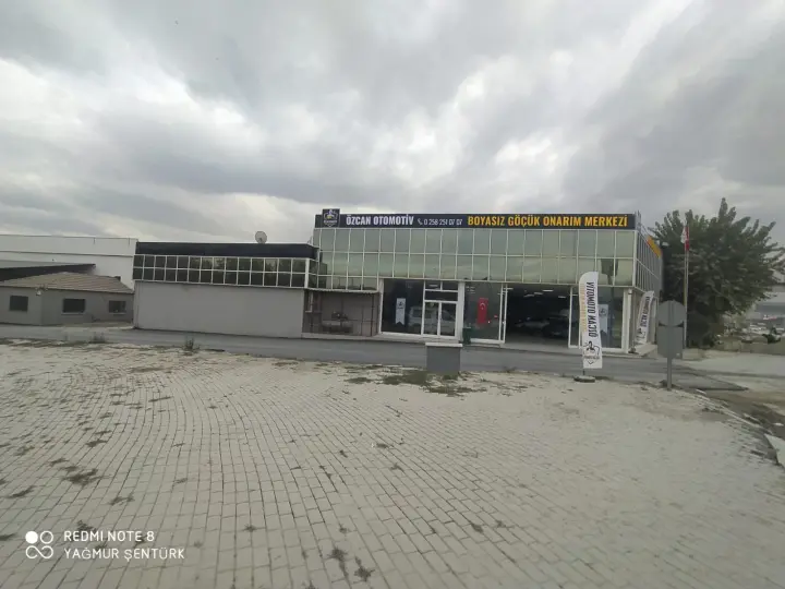 ÖZCAN OTOMOTİV BOYASIZ GÖÇÜK ONARIM MERKEZİ