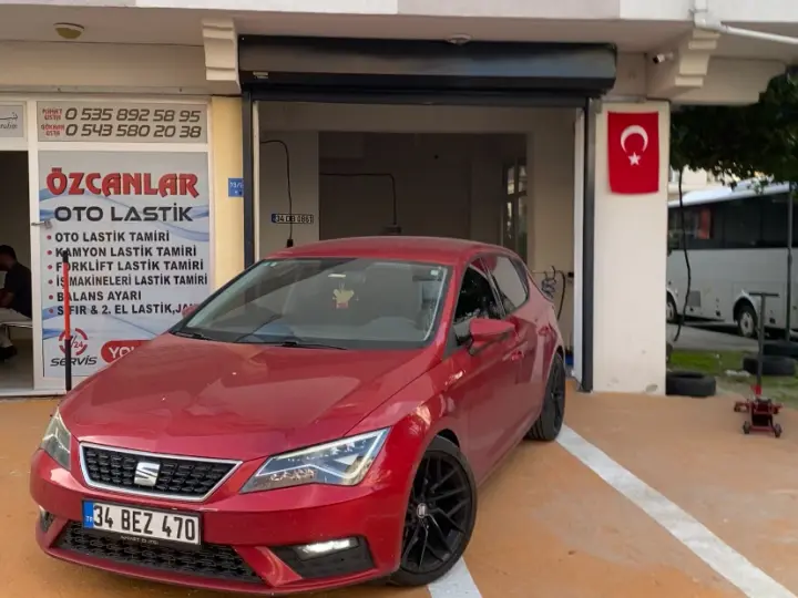 Özcanlar oto lastik 7/24 mobil oto yol yardım kapaklı