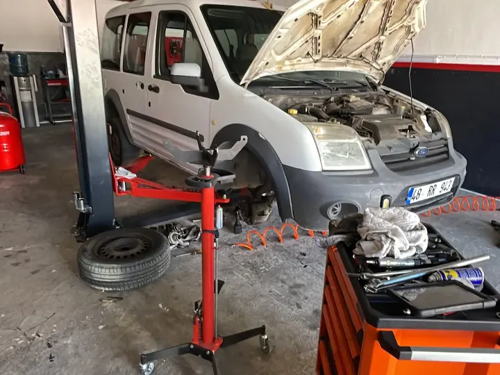 ÖZÇELİK OTO SERVİS