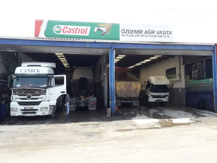 Özdemir Mercedes-Benz Servis Tamir Bakım - Yücel Özdemir