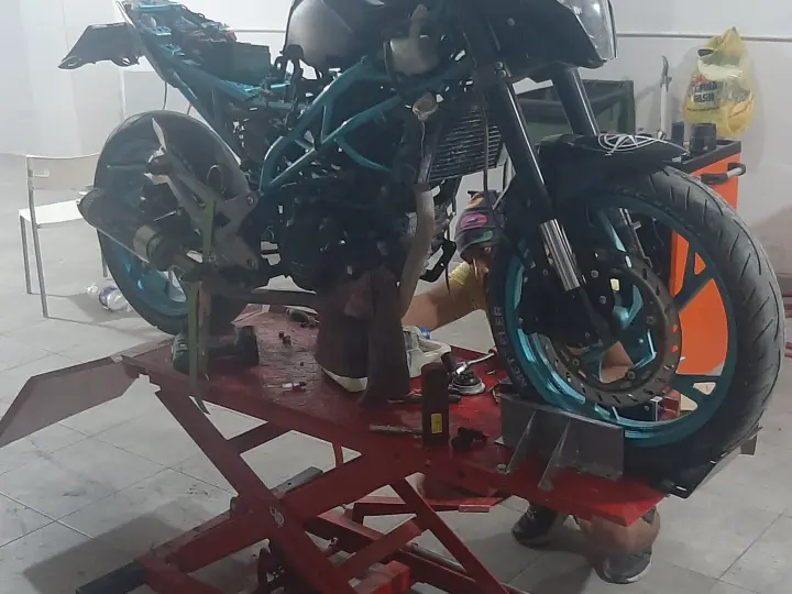 ÖZDEN ARAS MOTOSİKLET TAMİRİ