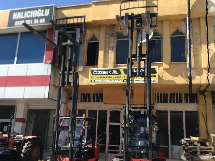 ÖZIŞIK oto kurtarma vinç forklift işletmeciliği