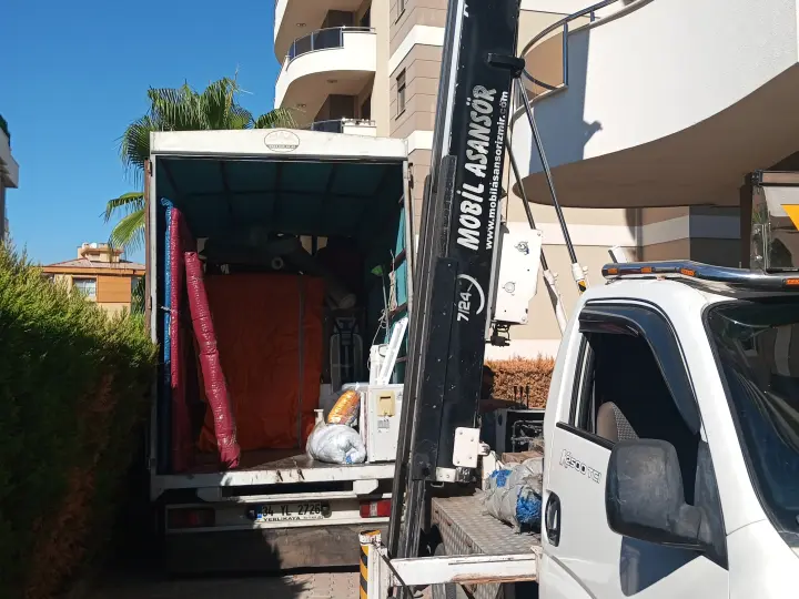 Öznak Demiryolu Nakliye Ve Stuffing Sahası