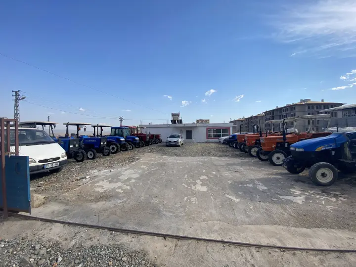 ÖZÖZCAN TRAKTÖR