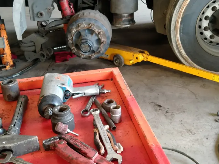 ÖZTEKNIK TREYLER DURMUŞ SARI KOZANYOLU ŞUBESİ