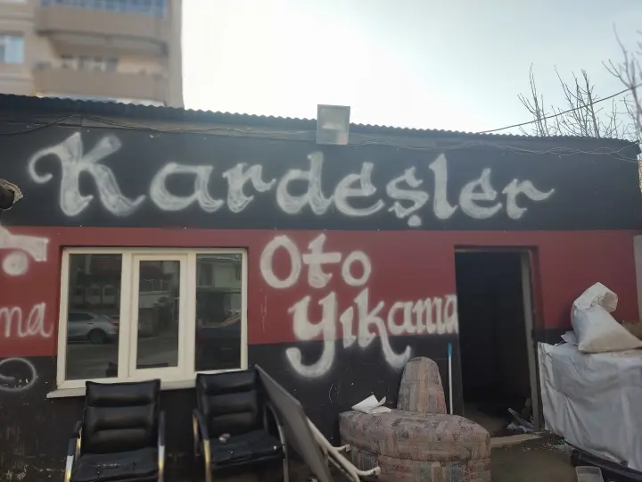 Özüç Kardeşler Otoyıkama