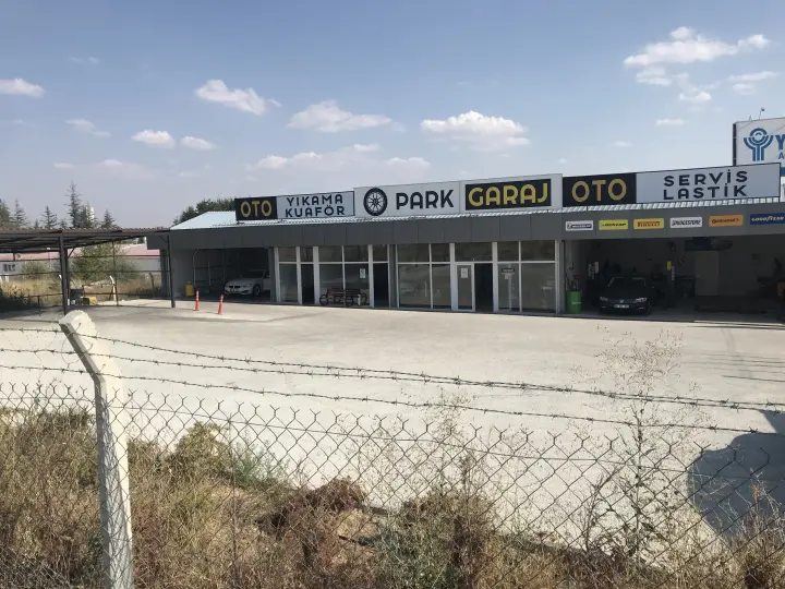 PARK GARAJ
