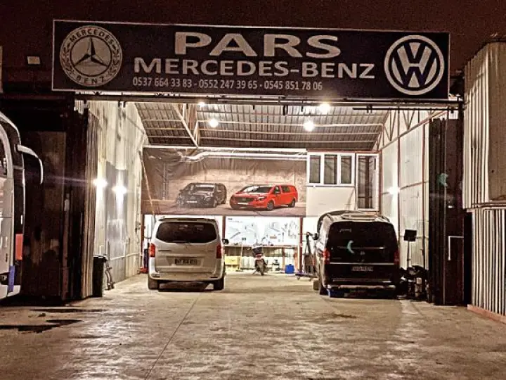 PARS MERCEDES-BENZ