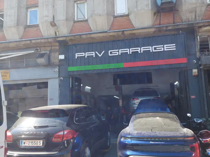 PAV GARAGE