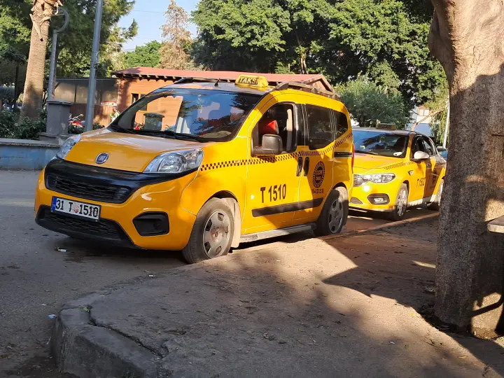 PAYAS ÇİÇEK TAKSİ DURAĞI