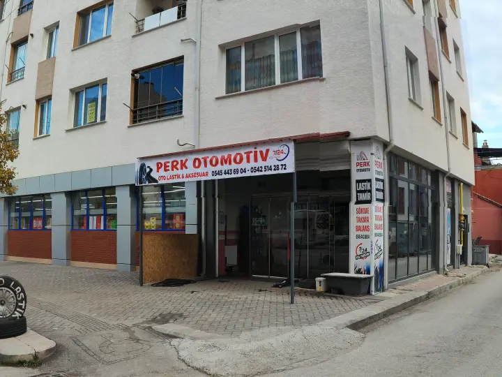 Perk Otomotiv Oto Lastik 7/24 Açık Yol Yardım - Fiyatları & En Yakın Nöbetçi Lastikçi