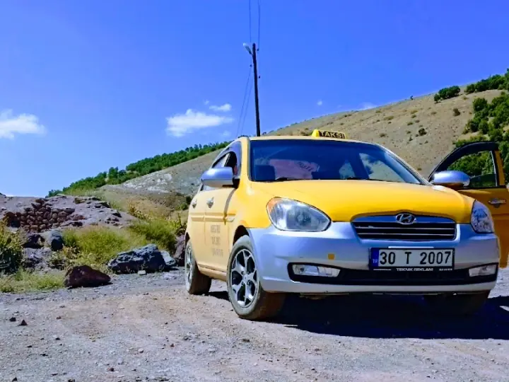 Perviz Derecik Taksi