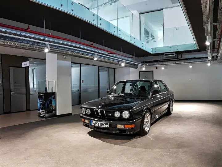 Piyalepaşa Otomotiv BMW ve MINI Yetkili Servisi