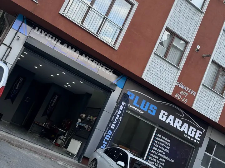 Plus Garage