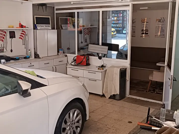 Poyraz Teknik - Boyasız göçük düzeltme - Kaporta onarımı, İzmir