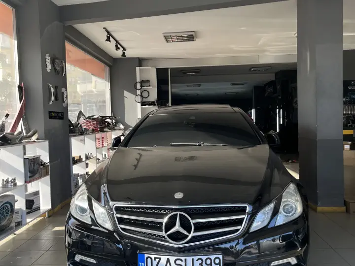 Premium auto garage