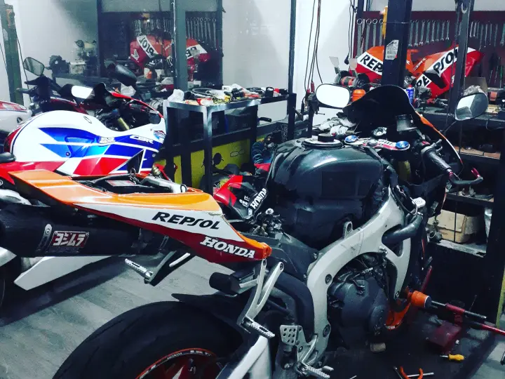 Prof motorsiklet tamir ve grenaj onarım