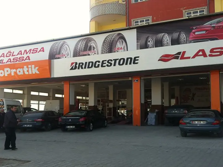 Propratik Aydınlar