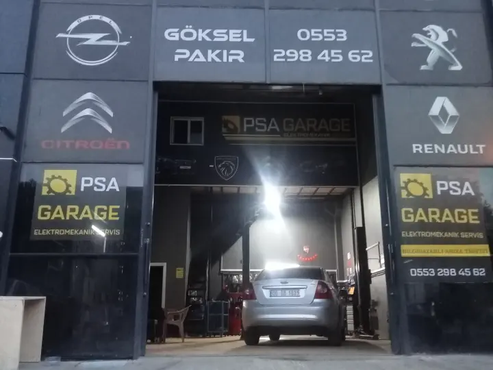 PSA Garage