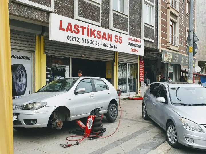 PT LASTİK-Yay Makina