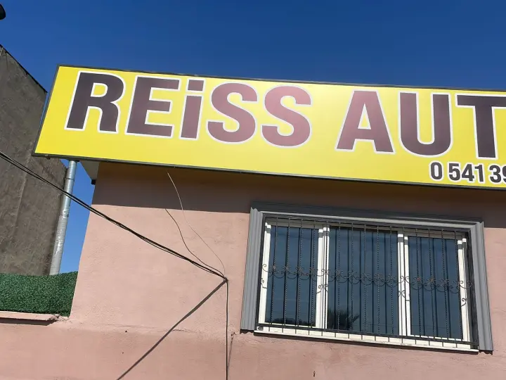 Reiss Auto