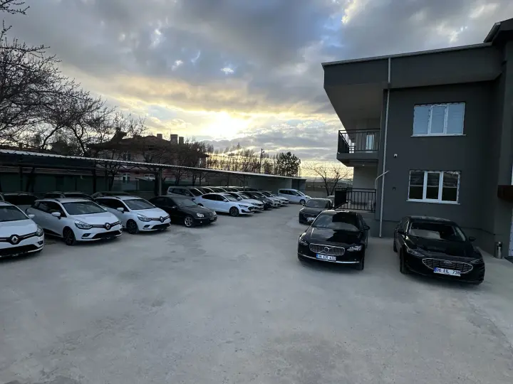 REMAX CAR RENTAL
