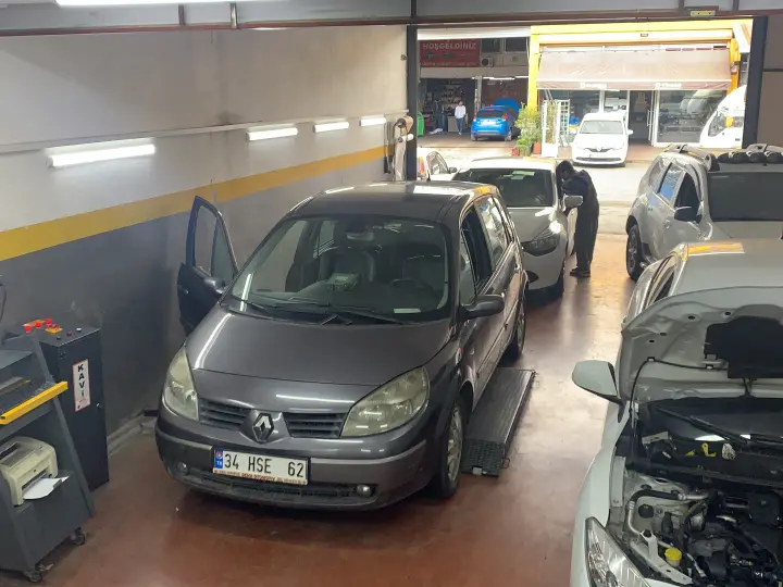 RENAULT ÇÖZÜM OTO ELEKTROMEKANİK BEYİN VE EDC ONARIMI