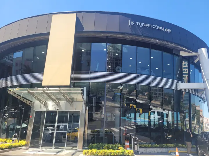 Renault Kemal Tepretoğulları Kadıköy