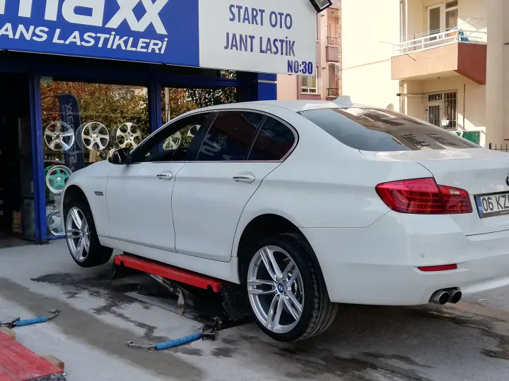 Renk Oto Lastik